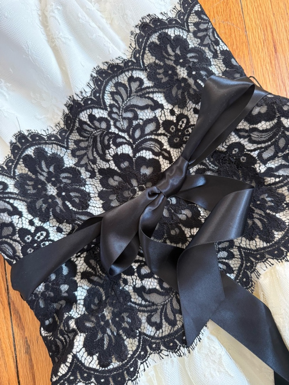 Jessica McClintock NWT White and Black Lace Spaghetti Strap Party Dress Size “8” - Picture 3 of 13